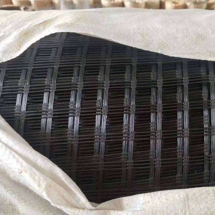 Glass fiber grating for reinforcement of old asphalt concrete pavement