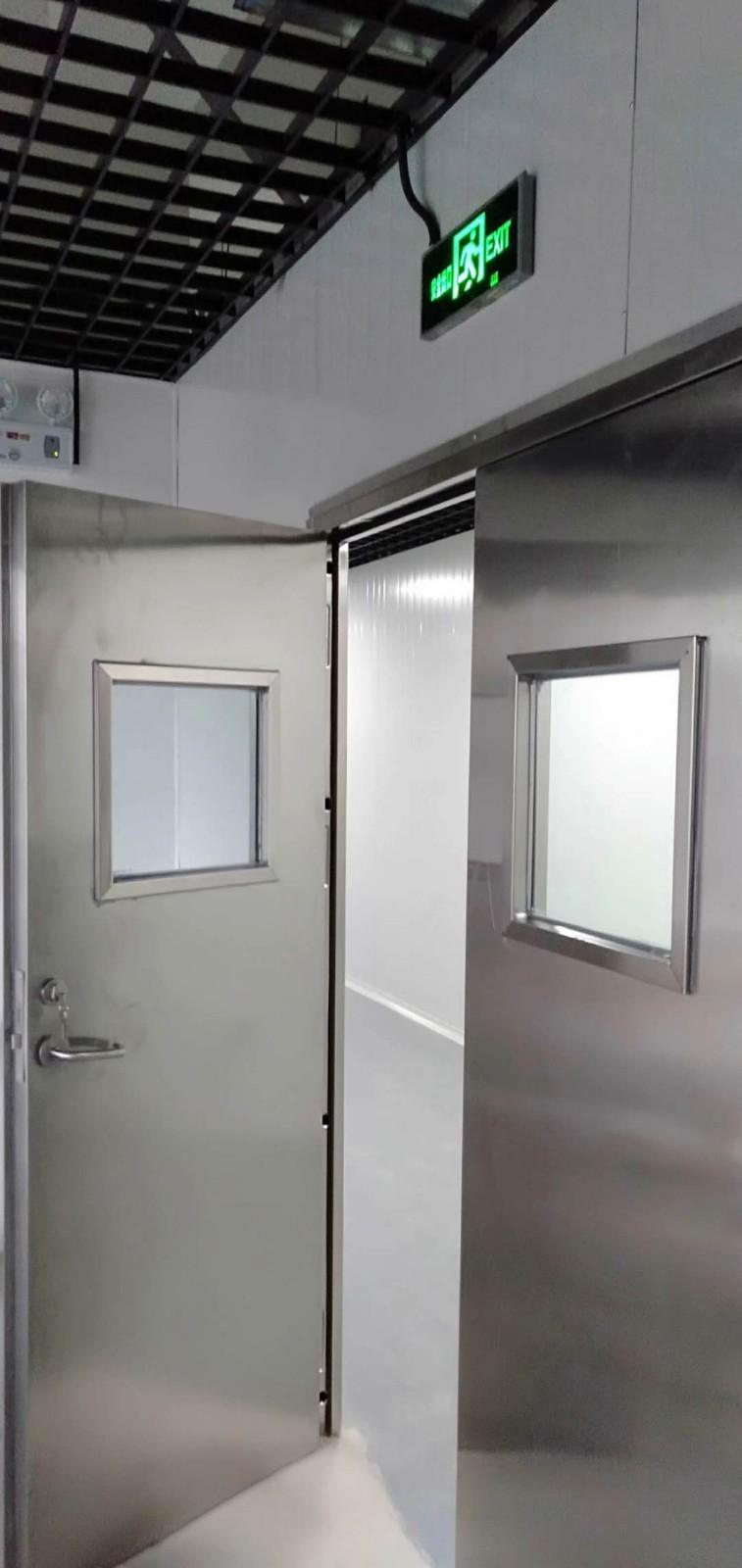 Yongxu stainless steel glass fireproof door is beautiful and elegant, easy to install, and has good wind resistance performance