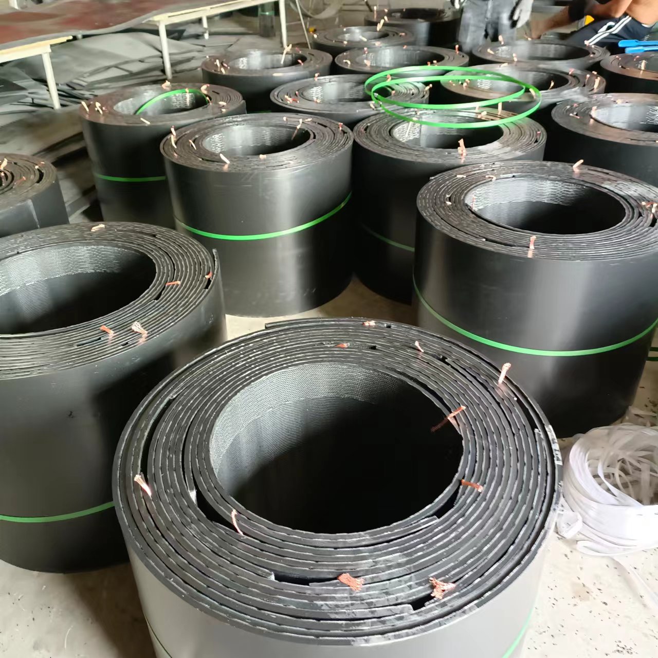 Shengzhang Electric Melting Sleeve Joint Leather Thermal Engineering Pipeline Insulation Auxiliary Materials Heat Shrinkage Belt Joint Repair Hot Melting Machine