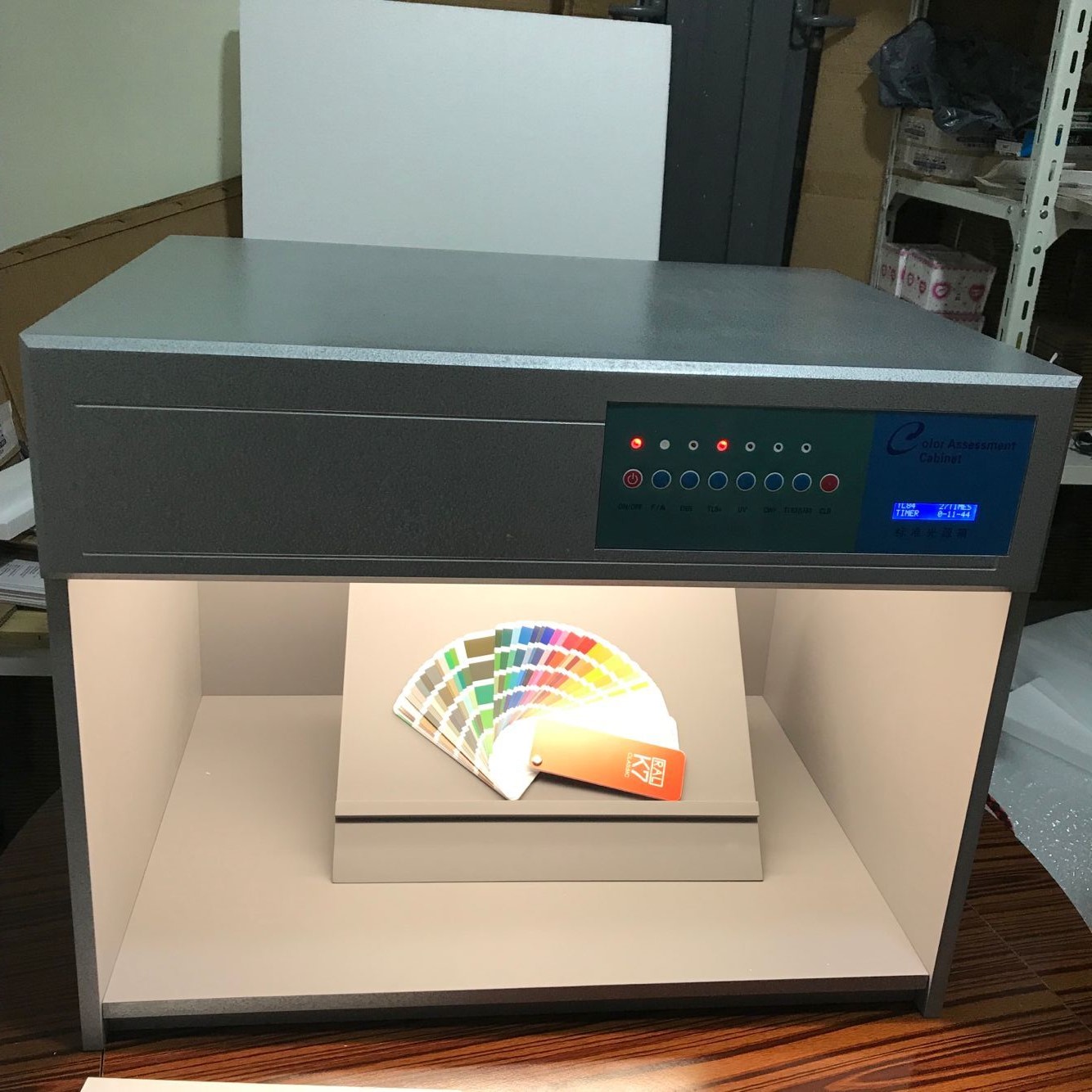 Standard light source color matching light box D65 plastic textile sample printing, 456 Huangjiang Changping Dalang Zhangmu head