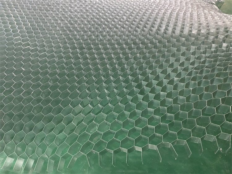 经久耐用 金属铝蜂窝芯 0.036mm厚 建筑隔断用材 质量保证