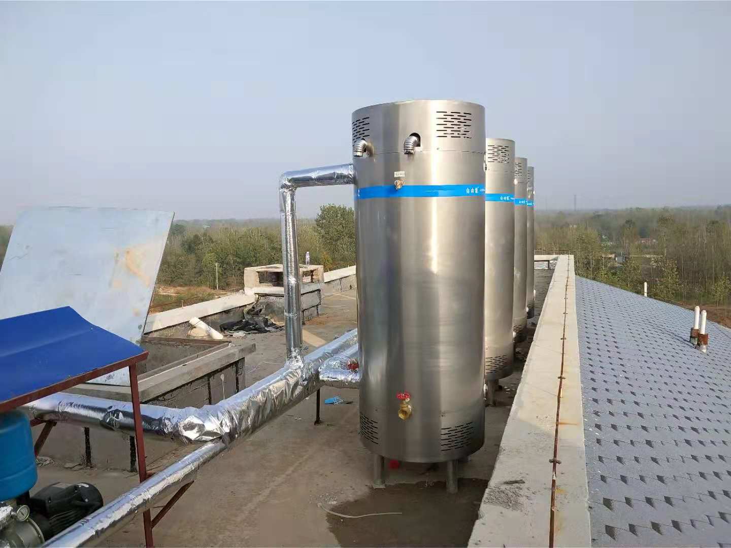 Solar assisted heating fully automatic volumetric gas water heater 99KW commercial gas water heater unit