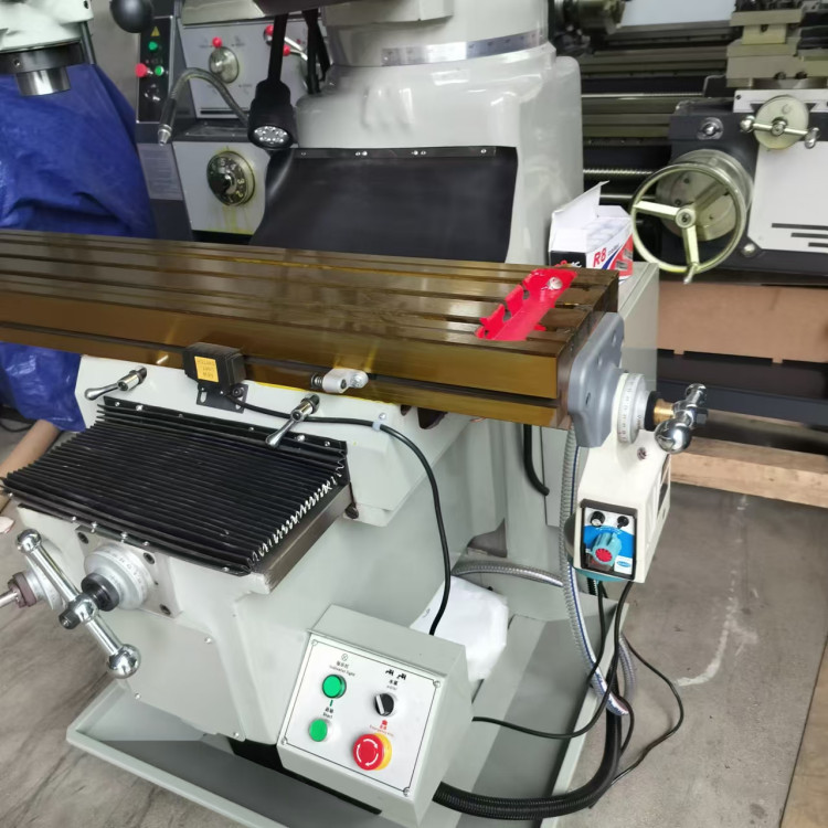 广纳机床4H炮塔铣床三轴数显自动走刀升降机床铣孔精度稳定