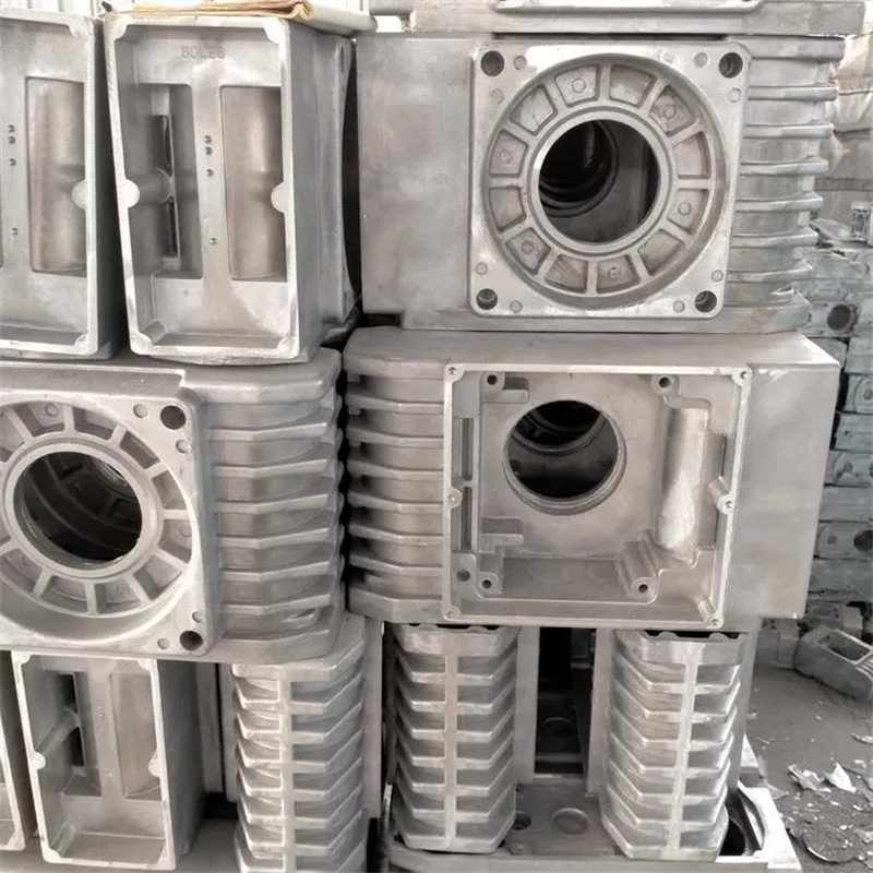 Production and production of aluminum alloy low-pressure castings using die-casting molds for Jiajie's aluminum castings, aluminum casings, chassis, and aluminum accessories