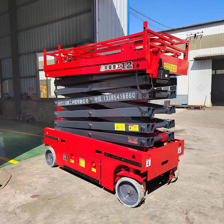 Mobile scissor lift high-altitude work platform electric maintenance vehicle hydraulic cargo elevator traction lifting platform reclaimer