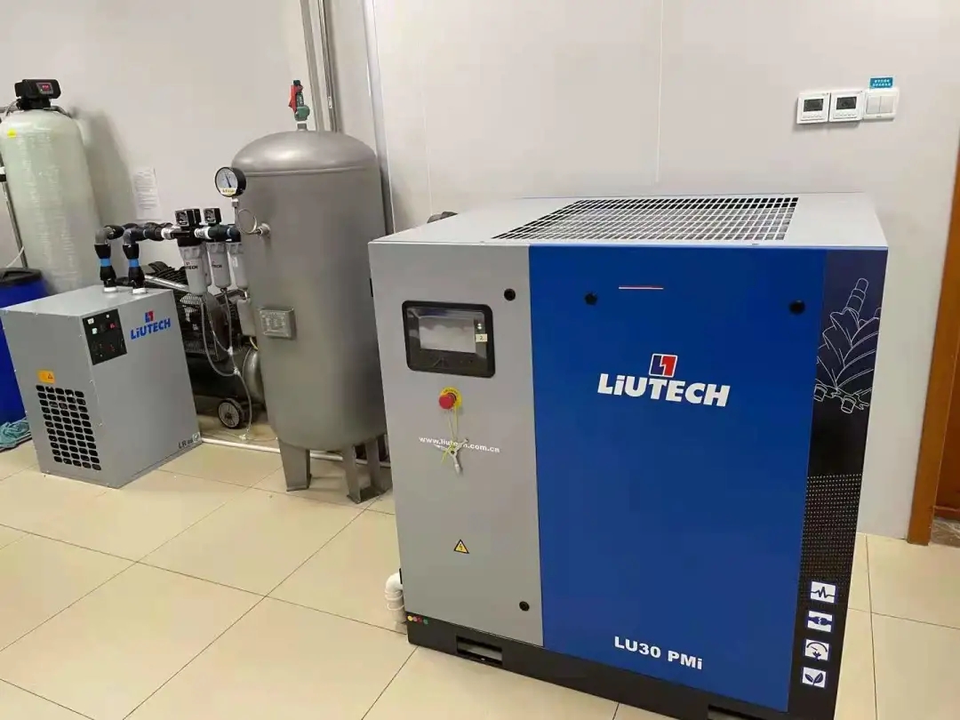 Fuda Cold Drier LR105 with a processing capacity of 10 cubic meters Compressed Air Dryer