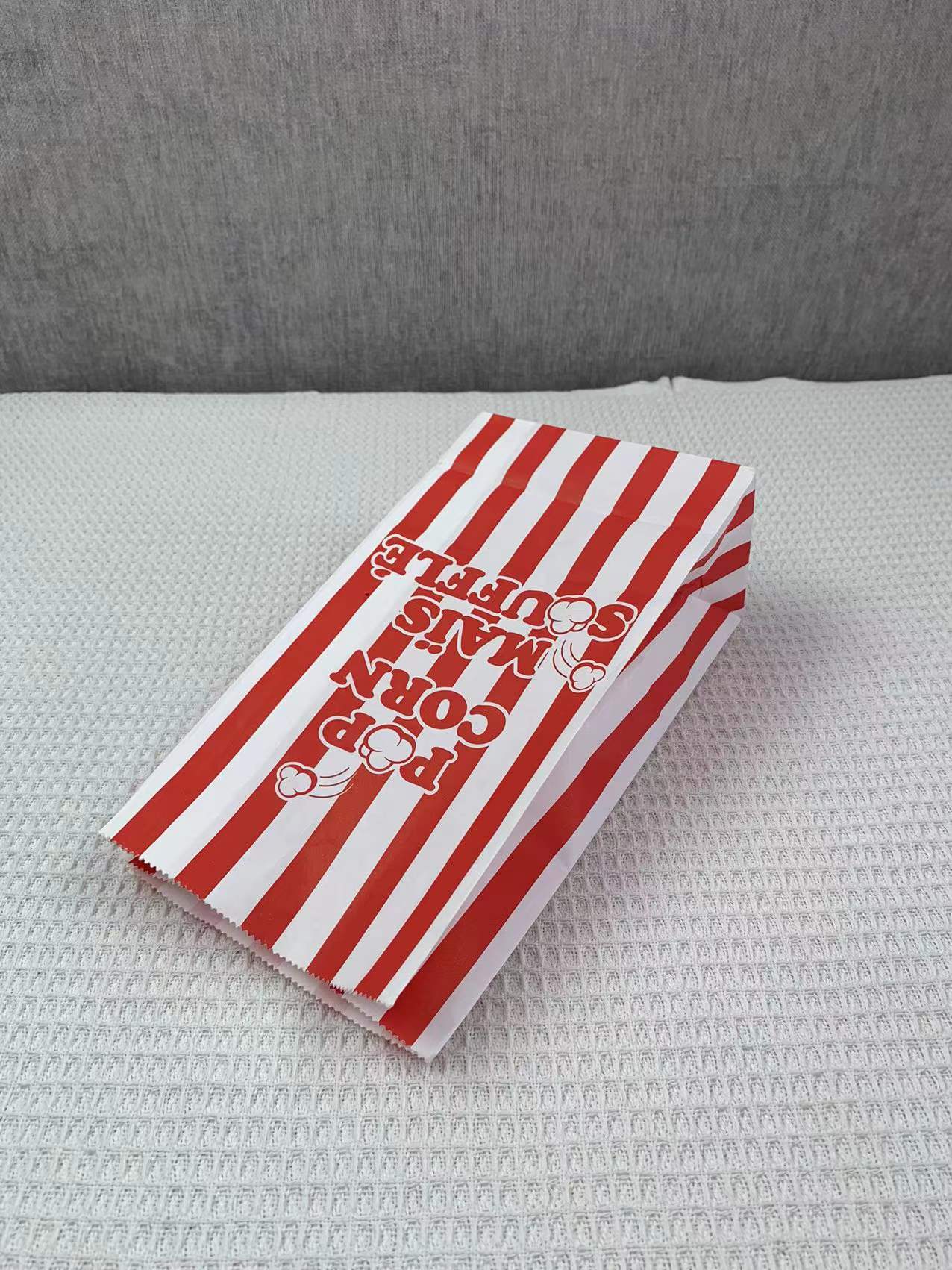 Spot square bottom self standing oil proof coating Kraft paper popcorn packaging paper bag