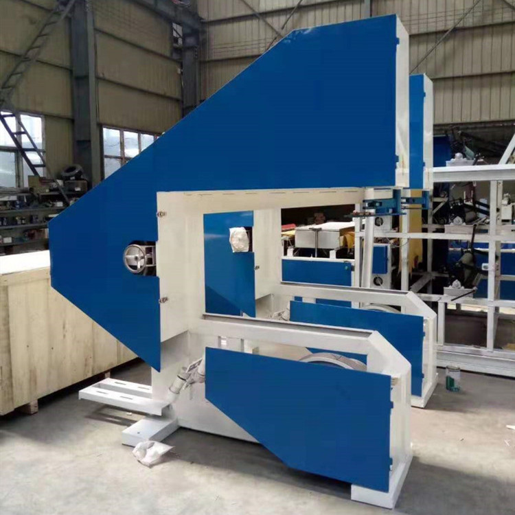 Installation of automatic foam yellow paper slitting machine and semi-automatic band saw slitting machine for Xingkaishi