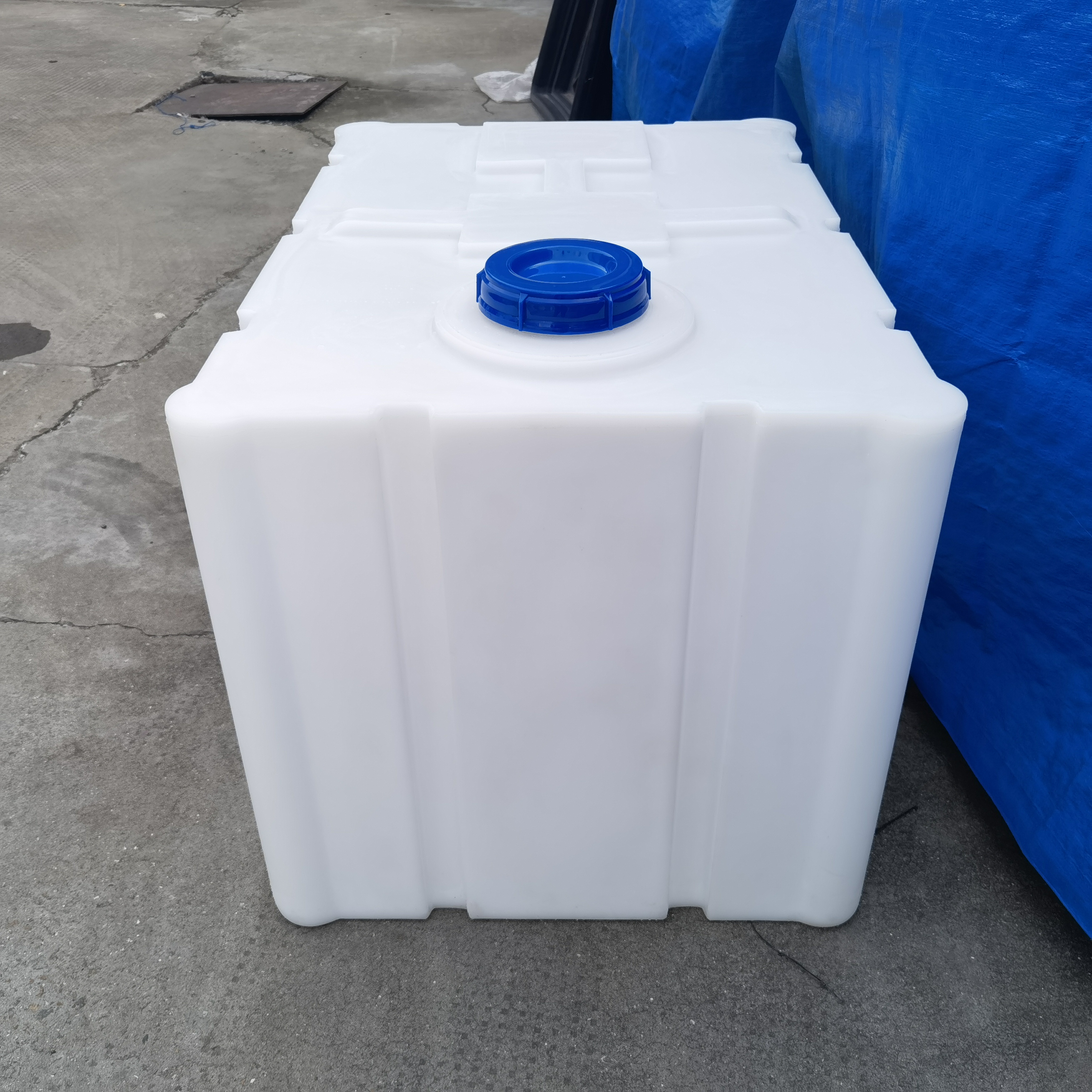 Yage Horizontal Car Water Tank Thickened Vehicle Transport Tank Environmental friendly Diesel Tank Food grade Mobile PE Water Storage