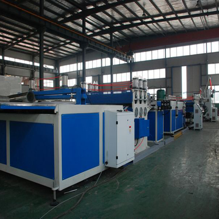 Tenghai PC Sunlight Board Equipment Plastic Hollow Board Production Line Daylight Board Machine