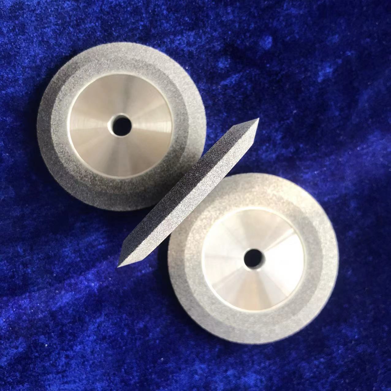 Mold Steel Sand Wheel Ceramic CBN Sharp Cup Type 100 * 50 * 20 Size Coarse Grain with Large Allowance