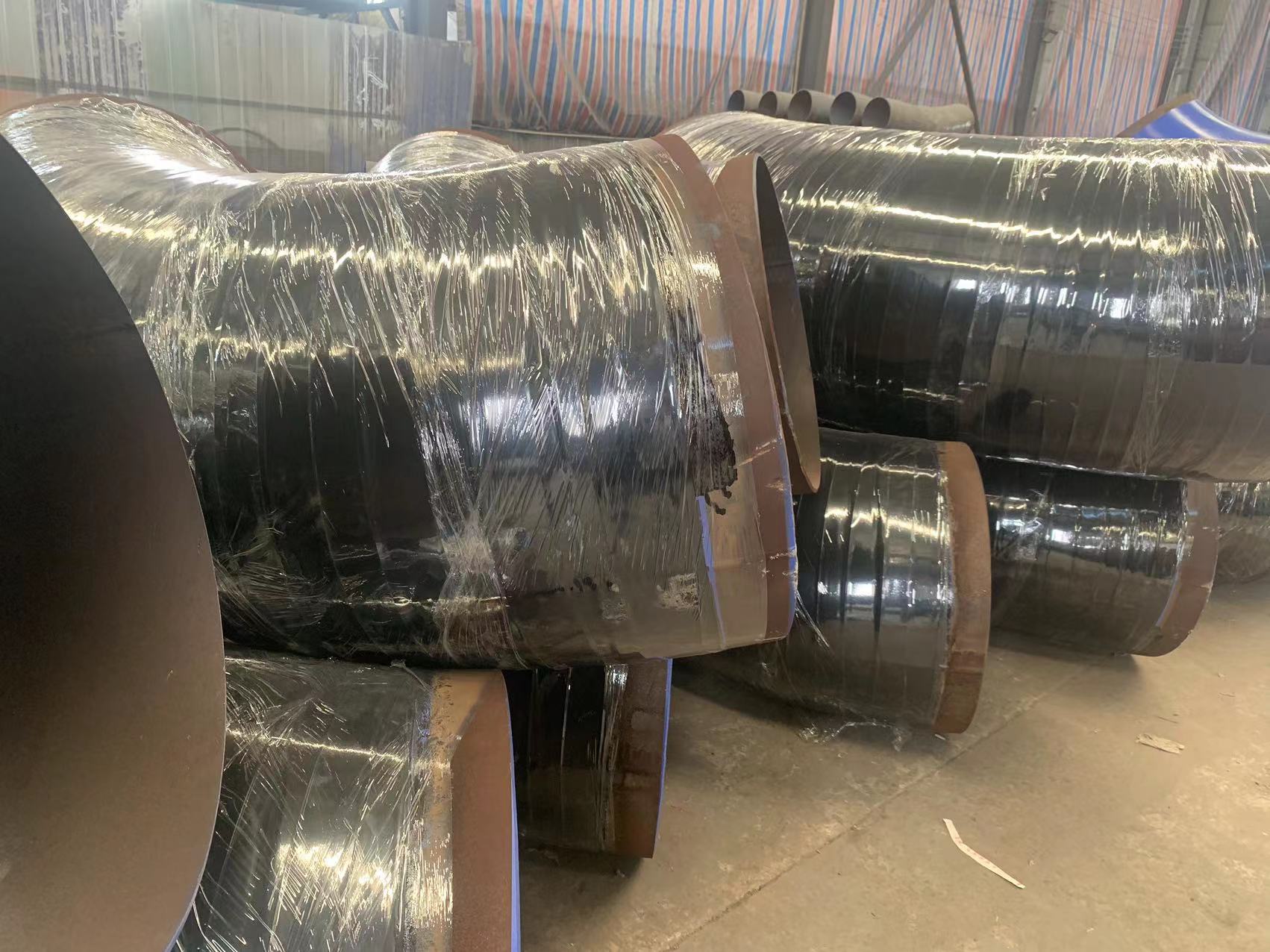 The manufacturer provides TPEP large-diameter anti-corrosion spiral steel pipes with hot-melt epoxy outer three-layer polyethylene anti-corrosion steel pipes