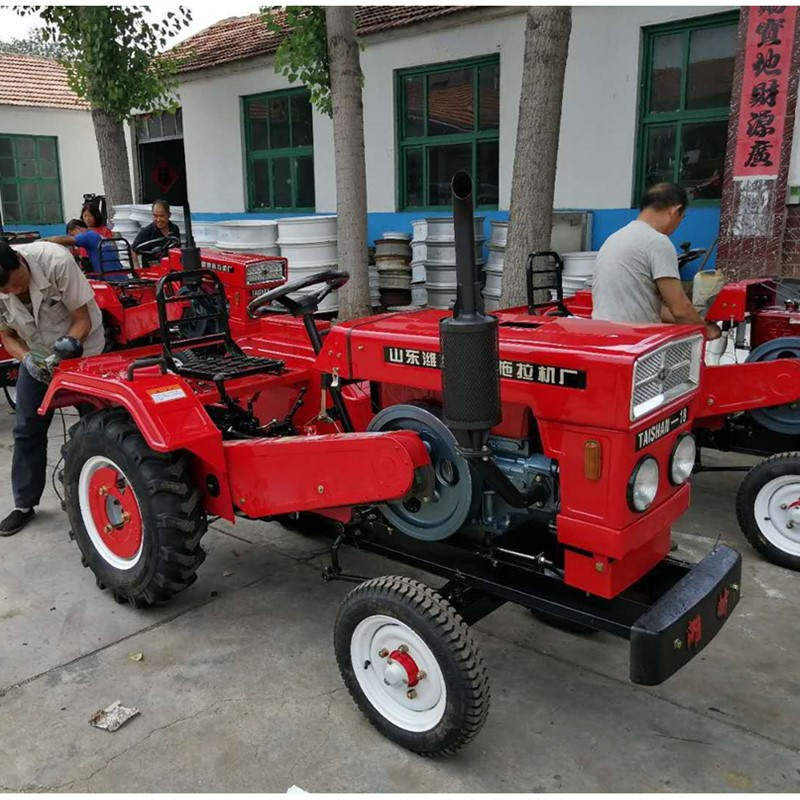 Ruichen Agricultural Machinery 18HP diesel water-cooled belt small four wheel tractor agricultural transport vehicle