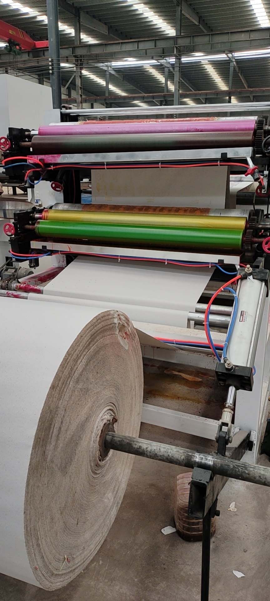 Provide 90% new raw materials for four color cryptocurrency printing machine, second-hand color cryptocurrency printing machine, split type cryptocurrency paper slitting machine