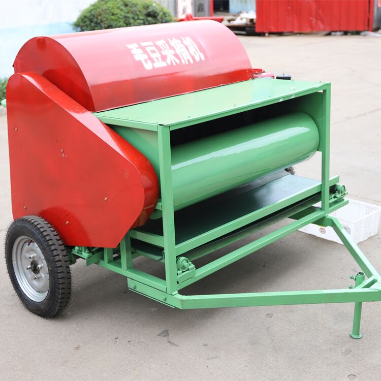 Soybean picking machine with traction for easy field operation. Pod picking machine with silicone teeth does not damage the pod skin and fur