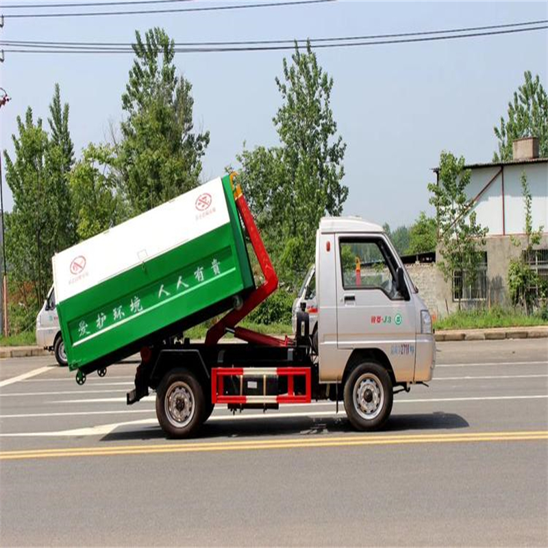 Chang'an Rear Dual Wheeled Carriage Detachable Garbage Truck Hook Arm Optional Sleeve Arm 2990 Wheelbase with 3 Square Boxes