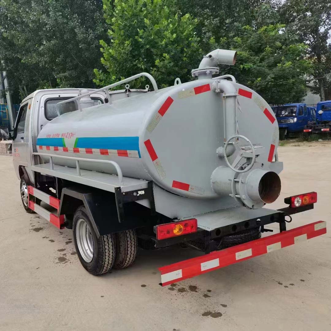 Guoliu Futian Yuling 3 square suction truck vacuum pump suction truck community sanitation suction truck manufacturer nationwide shipment