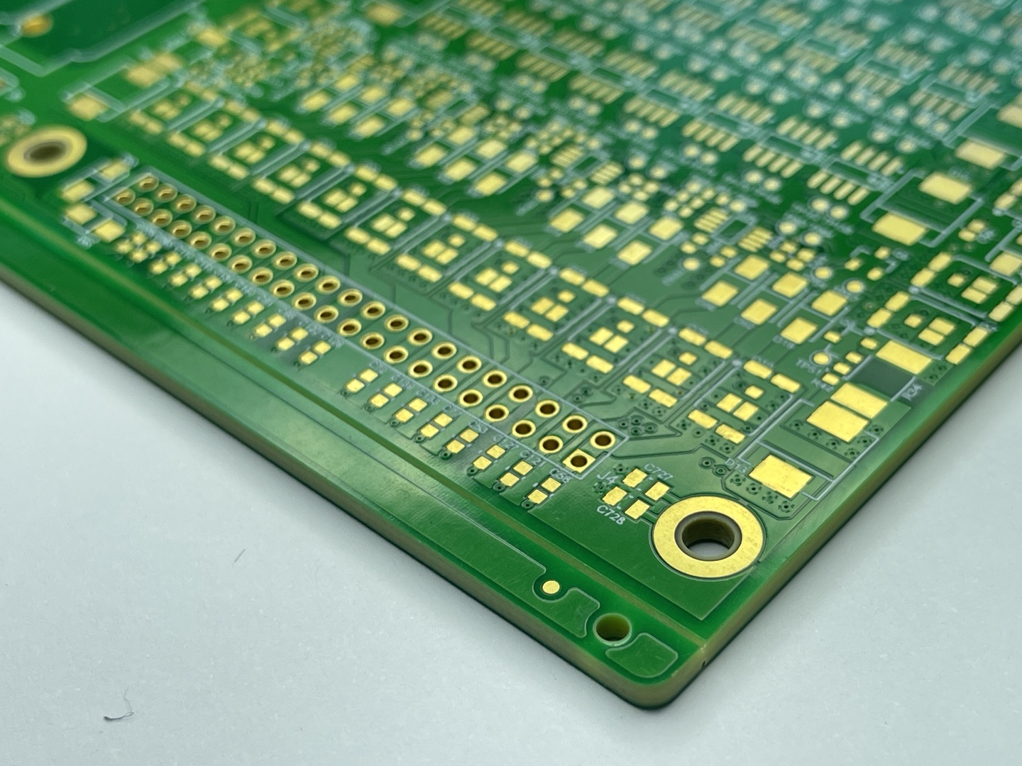 Huaxin Technology PCB high-frequency circuit board Rogers RO3003 microwave antenna board sampling