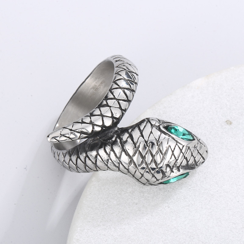 European and American niche design stainless steel snake bracelet with punk style personality trendy men's creative green eyed snake titanium steel ring