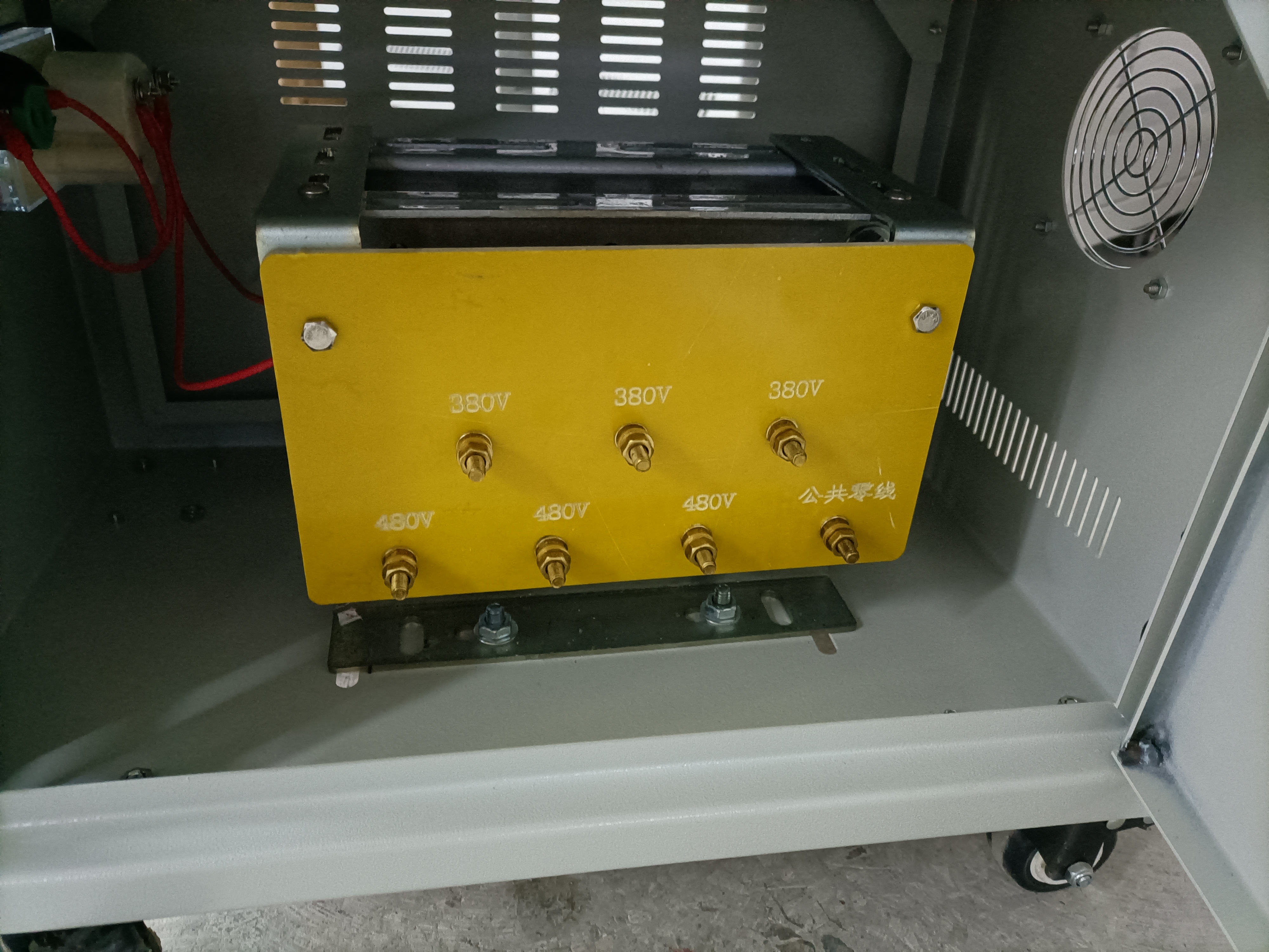 Three phase 800v to 380v 400v transformer 400KVA 630KVA photovoltaic energy storage isolation transformer with box