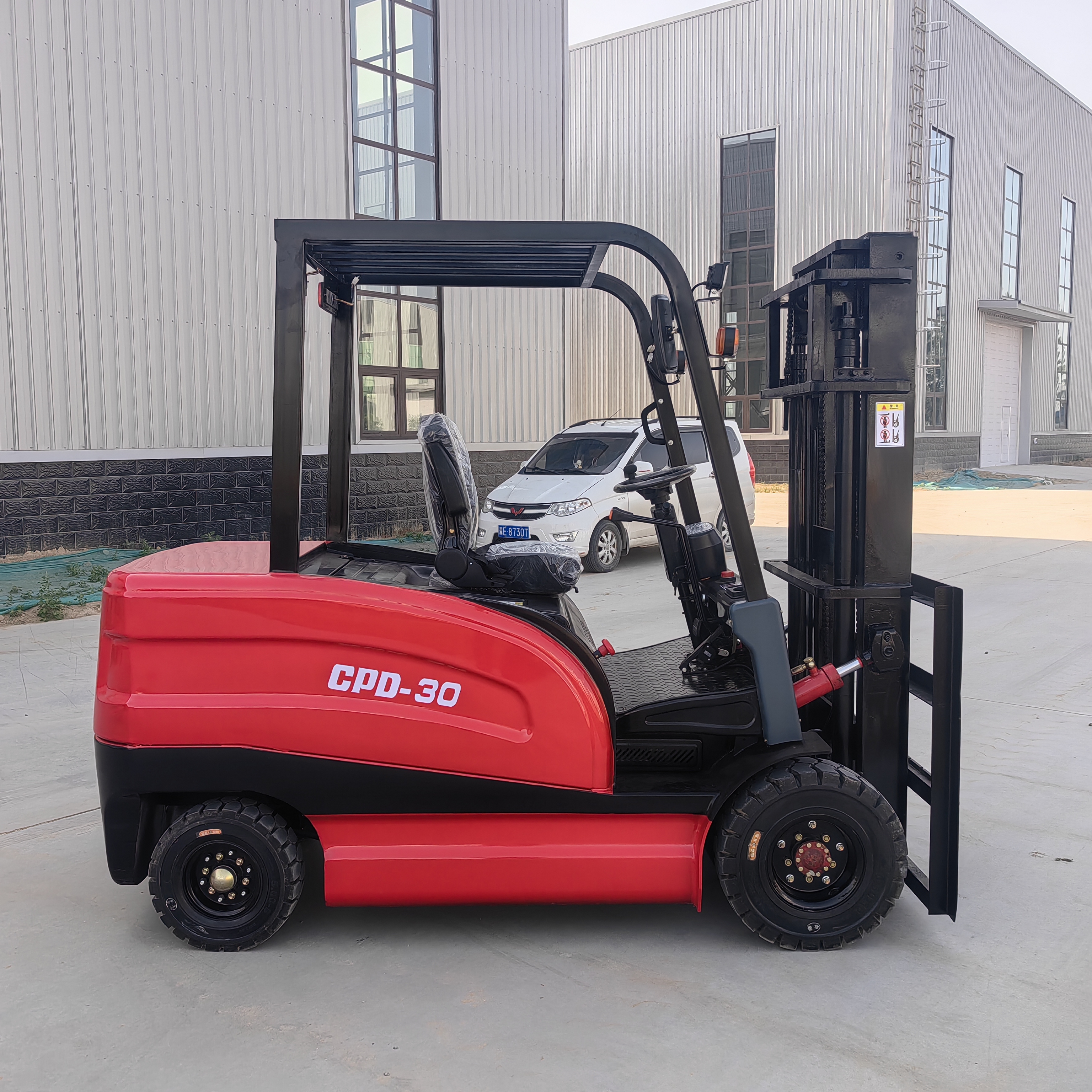 2 ton hydraulic seat mounted electric elevating forklift warehouse handling equipment Chuli Welcome to call