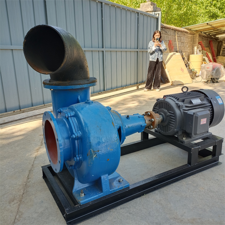 Flood prevention and drainage pump, large flow municipal flood discharge and sewage pump truck, 12 inch four cylinder water pump