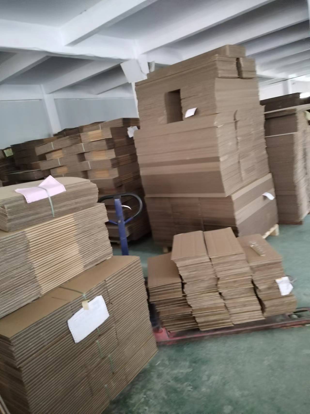 Purchasing manufacturer of three-layer and five-layer corrugated cardboard boxes, professional manufacturer of Yaoyang Packaging