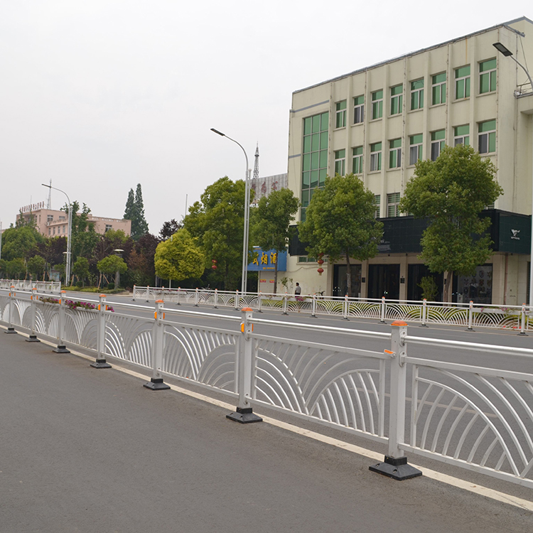 Beijing style guardrail, road traffic diversion fence, pedestrian warning isolation fence, road separation fence