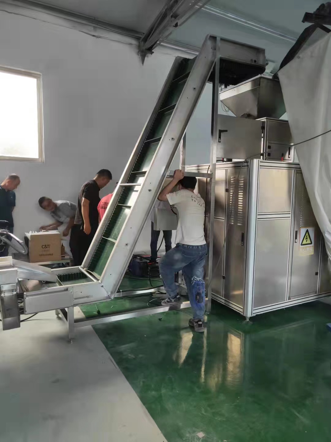 A complete set of equipment for small and medium-sized tofu residue cat litter production line, with a multi output production line that can customize cat litter drying machines