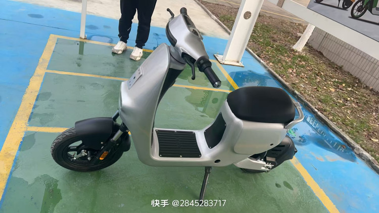 汇飞 防火A级复合板 施工安装 隔音隔热舒适体验