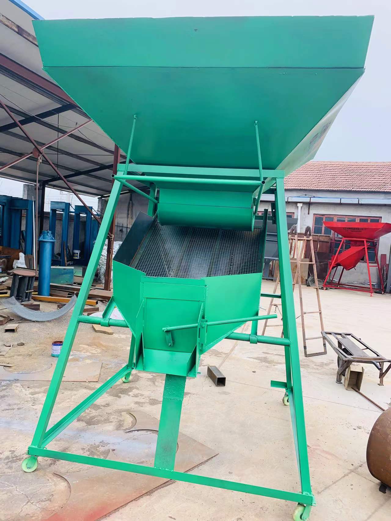 Small coal bagging machine Fully automatic coal block weaving bag machine Zengtao mechanical coal loading machine