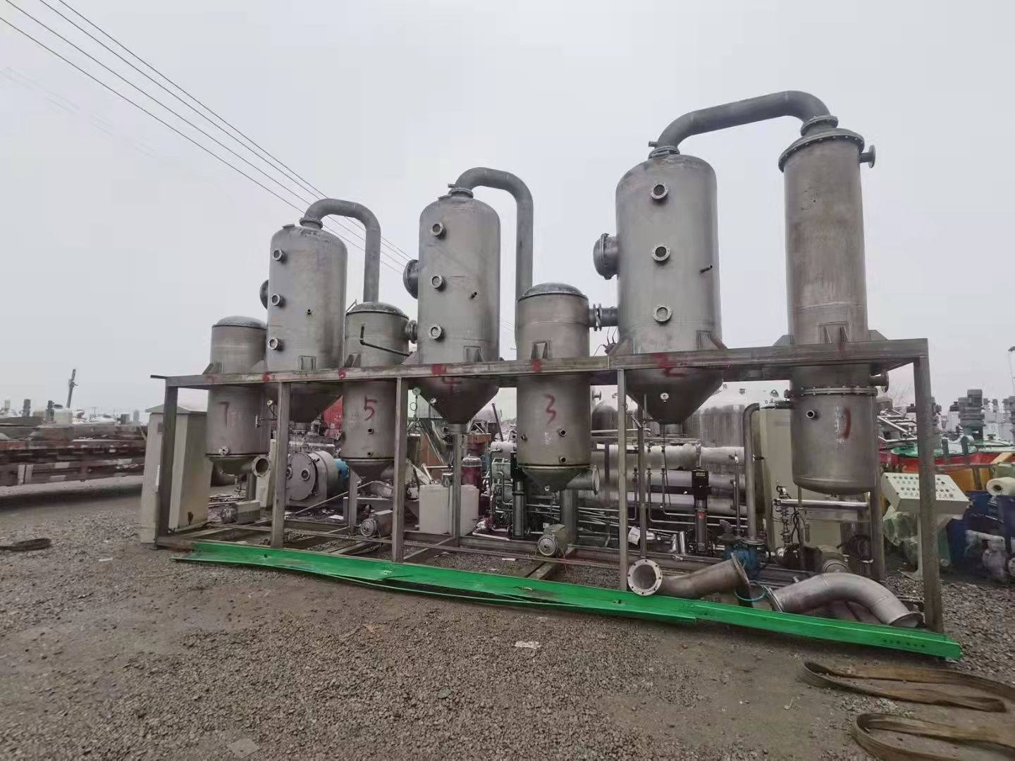 Used 2-ton titanium material forced circulation evaporator, 3-ton dual effect concentration and evaporation equipment