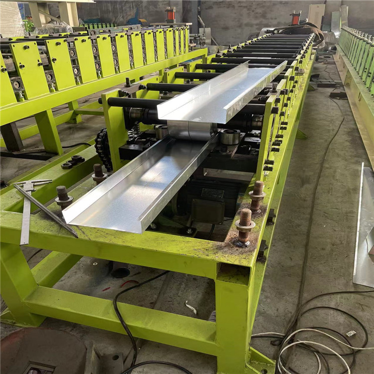 Building materials, lightboxes, body materials, mechanical fire dampers, outer frame forming equipment, manufacturer Longxing Tile Pressing Machine