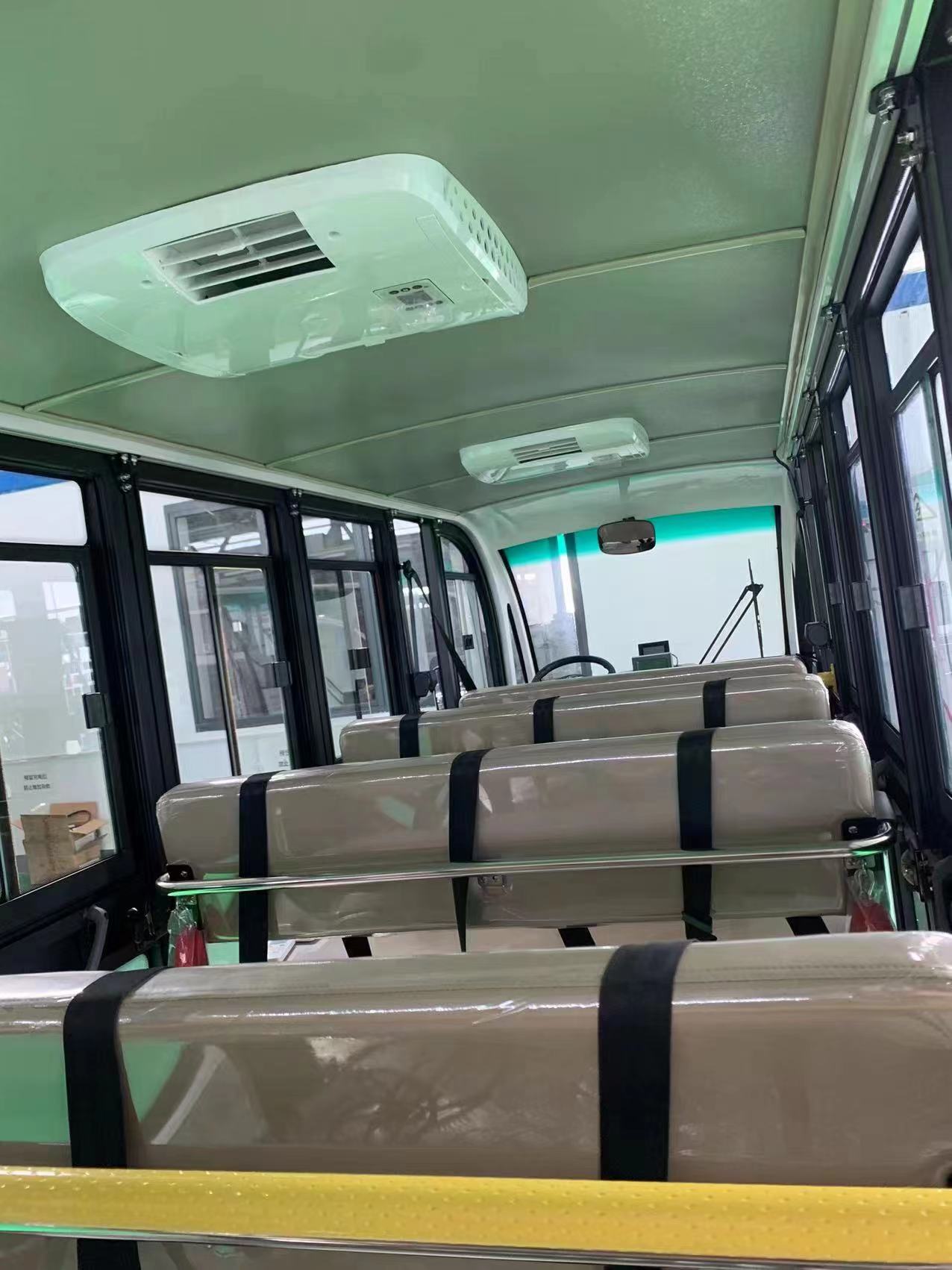 Double air-conditioned electric sightseeing bus, 14 seats, totally enclosed, cold wind sightseeing bus in summer, bipolar Tour bus service in winter and summer