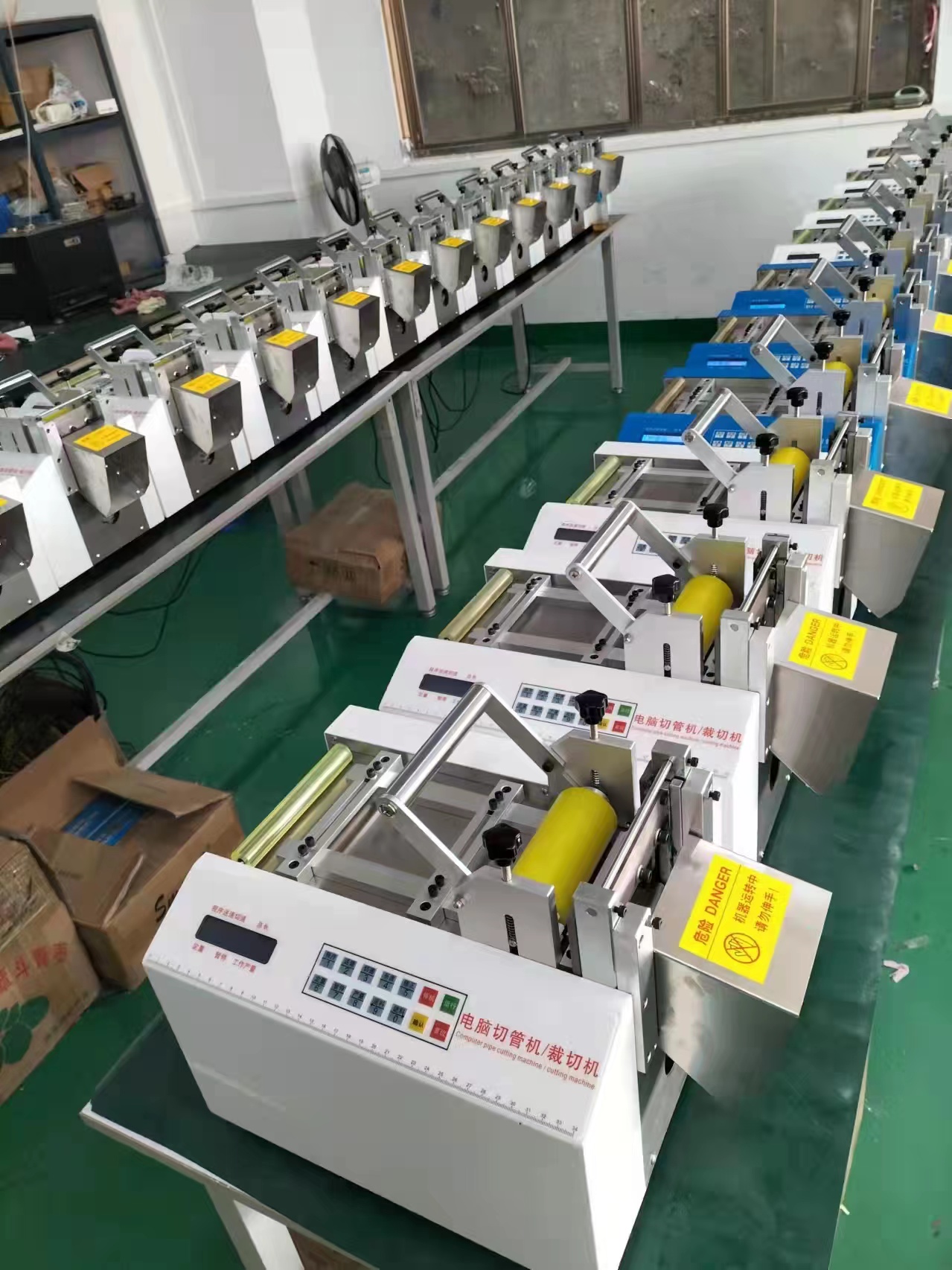 Xinrisheng Computer Heat Shrinkage Pipe Cutting Machine Fully Automatic PVC Pipe Small Cutting Machine PE Corrugated Pipe Cutting Machine