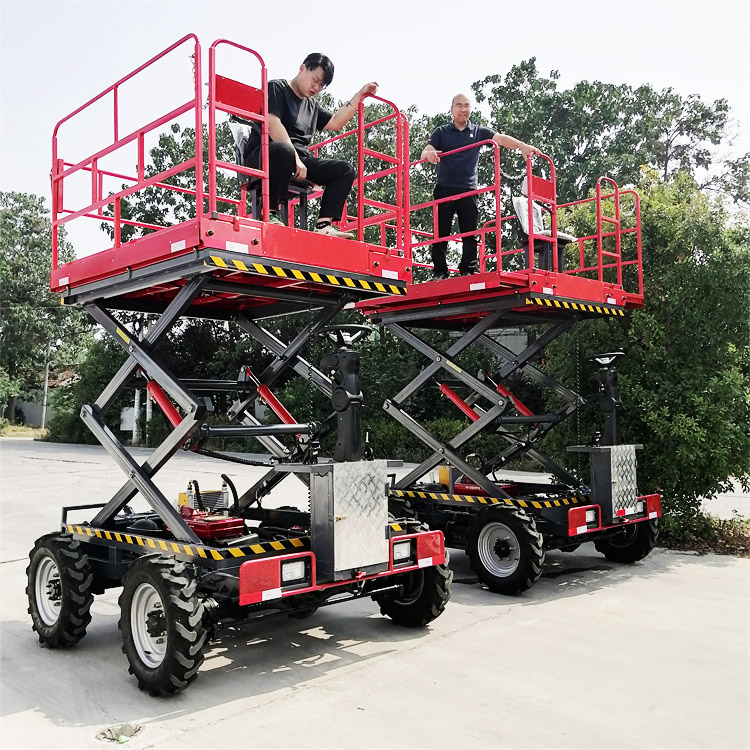 All terrain movable hydraulic lifting platform, self-propelled scissor fork type high-altitude elevator