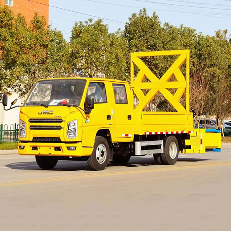 Jiangte brand JDF5060TFZJ6 Jiangling Shunda Guoliu anti-collision buffer vehicle construction anti-collision vehicle factory price supply