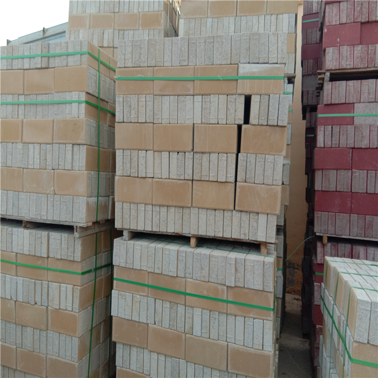 Hebei Baoding Bread Brick Factory provides concrete square bricks, which can be produced with multiple customized types and shipped quickly