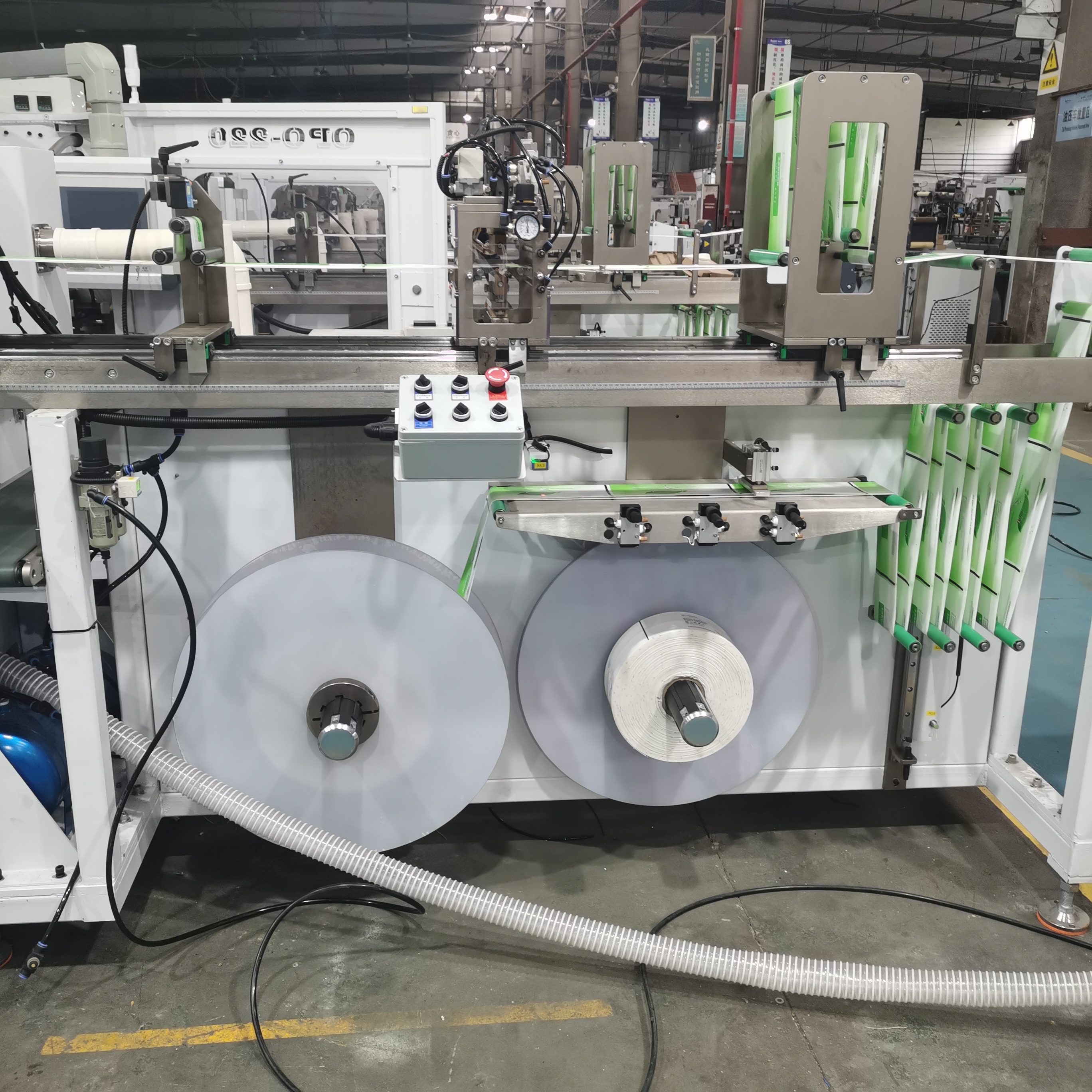 Wangpai Mechanical Intelligent Fully Automatic Cotton Soft Towel Barrel Film PE Film Packaging Machine Bag Setting Machine