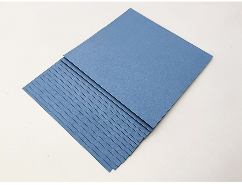 Wholesale color cardboard 300g handbag paper hanging tag thick lake blue 250g full open 350g photo album paper