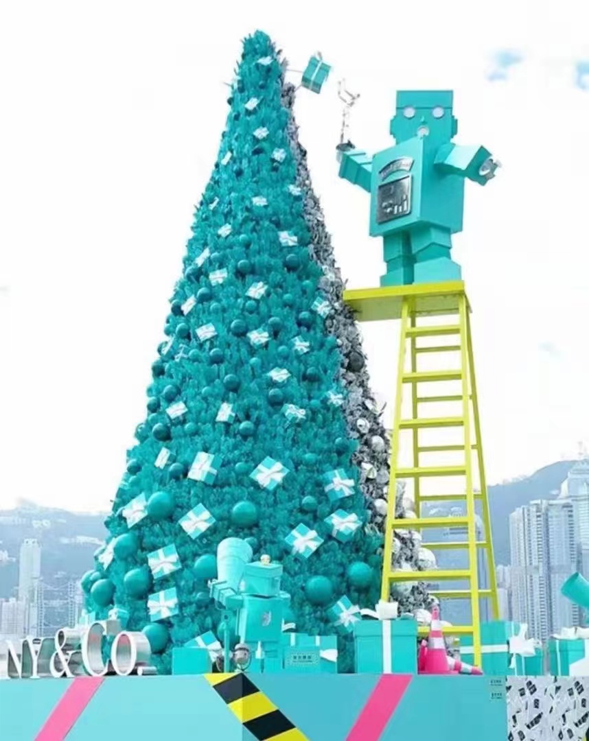 Creative internet celebrity large Christmas tree outdoor shopping mall drainage iron art acrylic Christmas luminous tree design customization