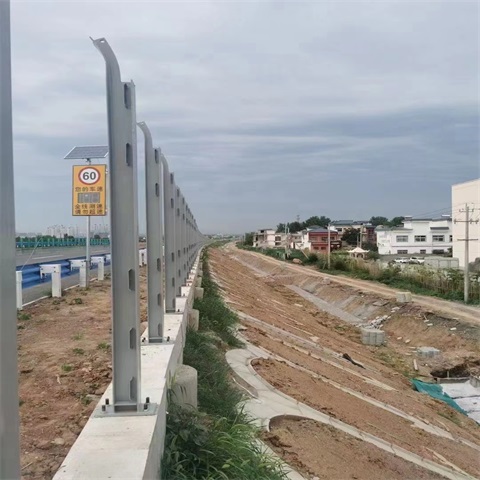 H-shaped steel column sound barrier Viaduct sound absorption screen folding arm sound insulation wall Maya factory