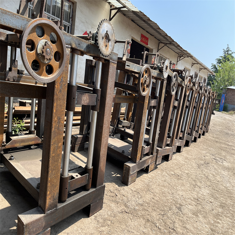 Small hollow brick making machine, fly ash and coal slag porous brick machine equipment, fully automatic cement forming and pressing machine