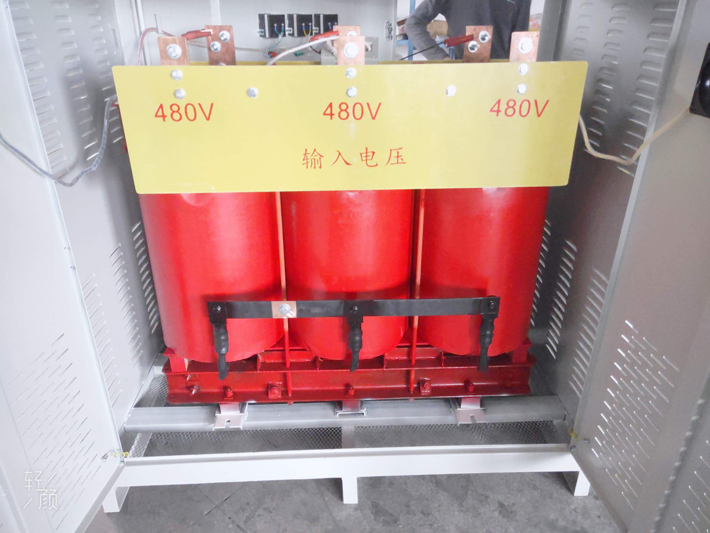 Three phase 800v to 380v 400v transformer 400KVA 630KVA photovoltaic energy storage isolation transformer with box