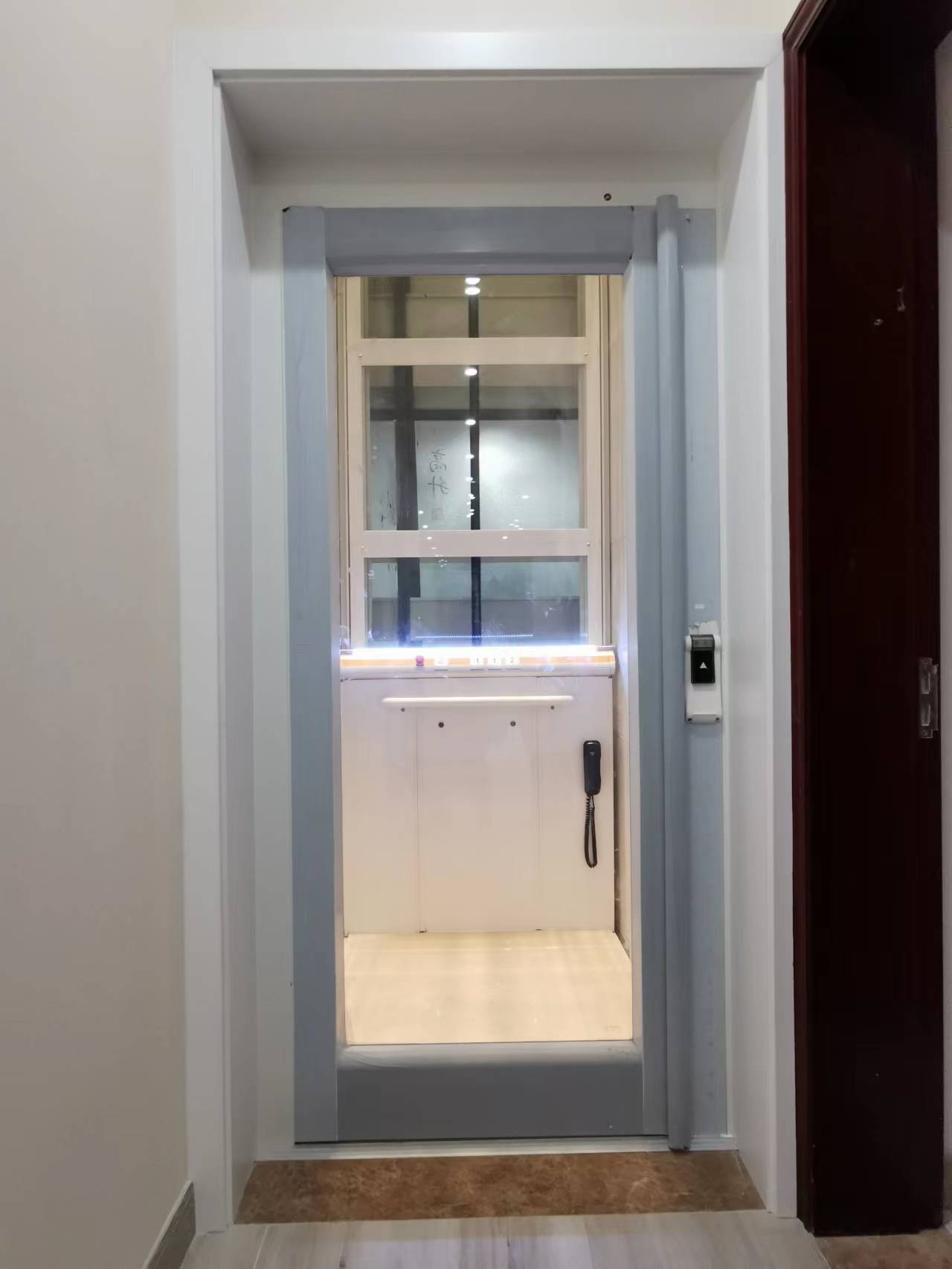 Intelligent screw type household elevator small shaft can achieve 1000 * 700 industry small size