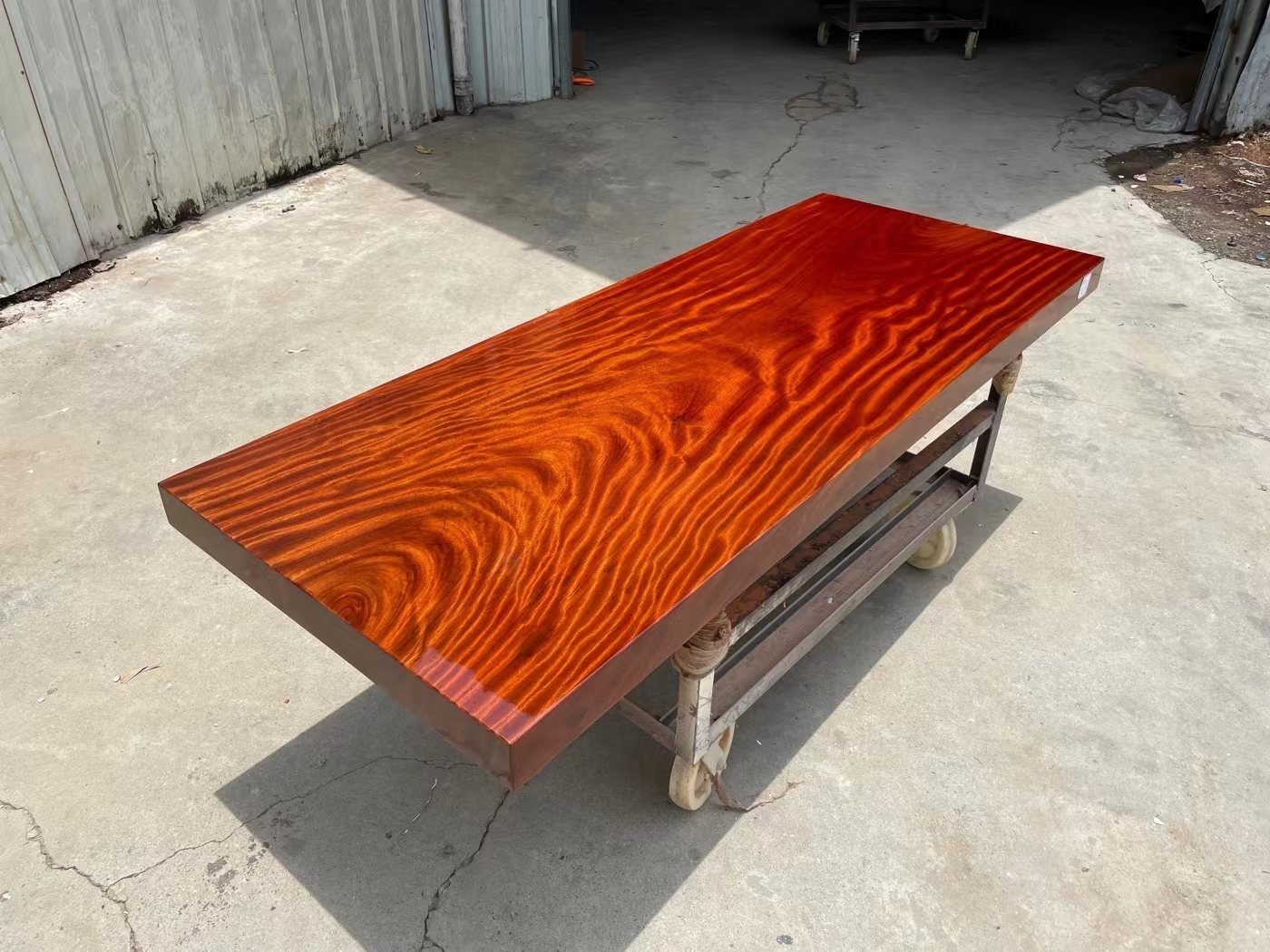 Yuanmufang Factory Wholesale Whole Square Red Tali Solid Wood Large Board 199 * 79 * 8 Simple Office Table Conference Table Whole Board