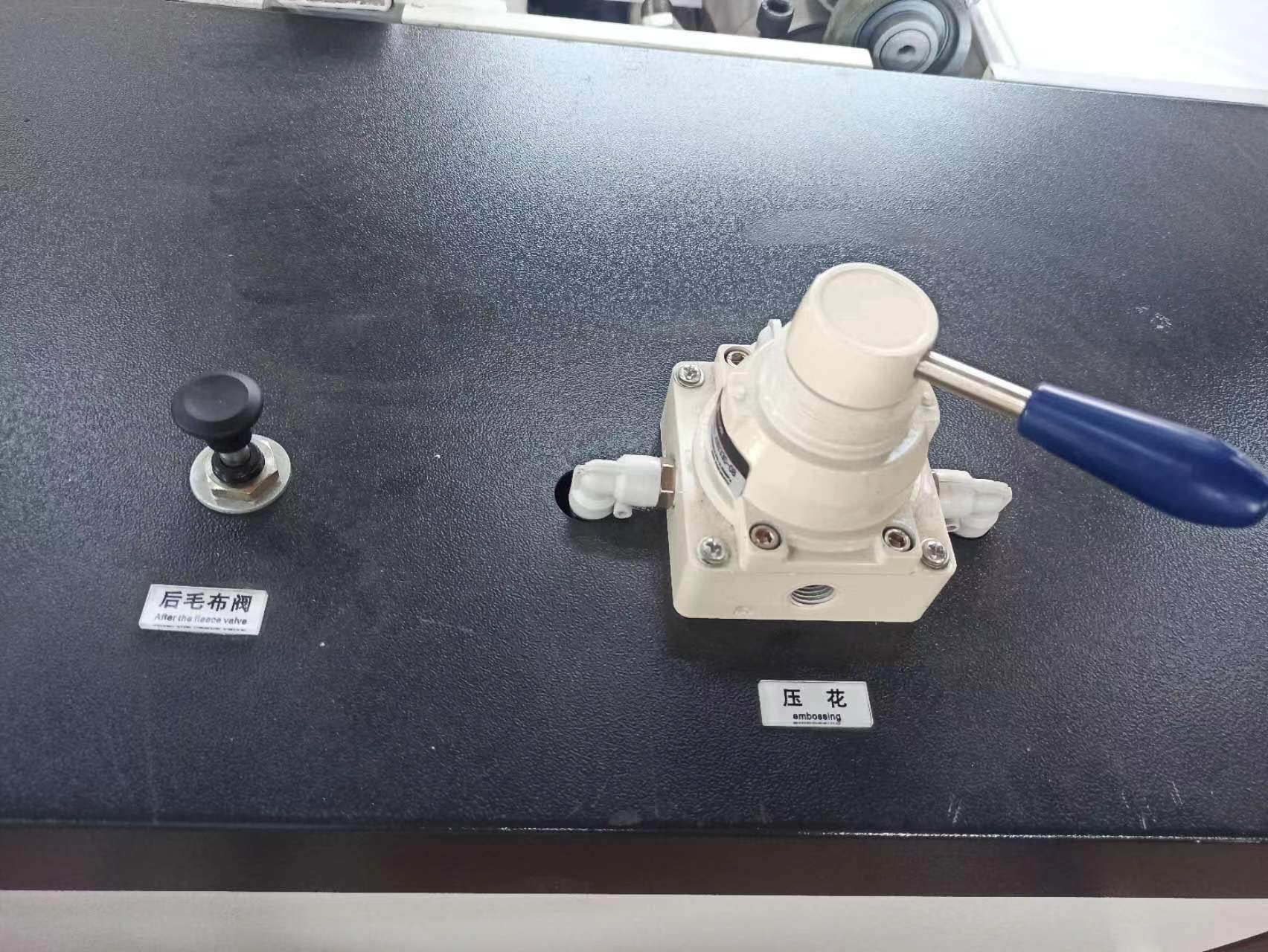 Guangmao Rewinding Machine Small 1880 Fully Automatic Toilet Paper Deep Processing Equipment Touch Screen Control, Daily Production of Three Tons